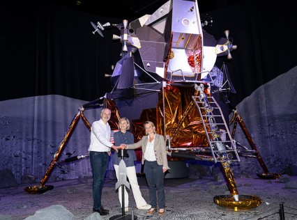 Van de eerste mens in de ruimte tot een woon-unit op Mars: ‘Space: The Human Quest’ opent intergalactische deuren in Antwerp Expo [HLN]